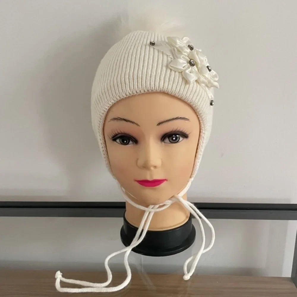 Gorgeous White Hat with Flowers